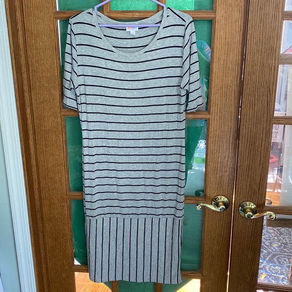 LuLaRoe Dress size Large - Picture 1 of 4